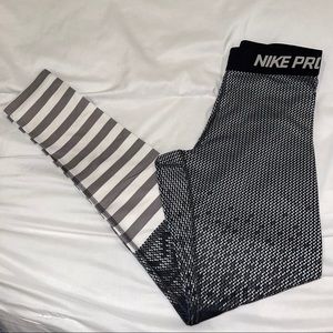 Nike Pro Combat Hyperwarm Engineered Print Legging